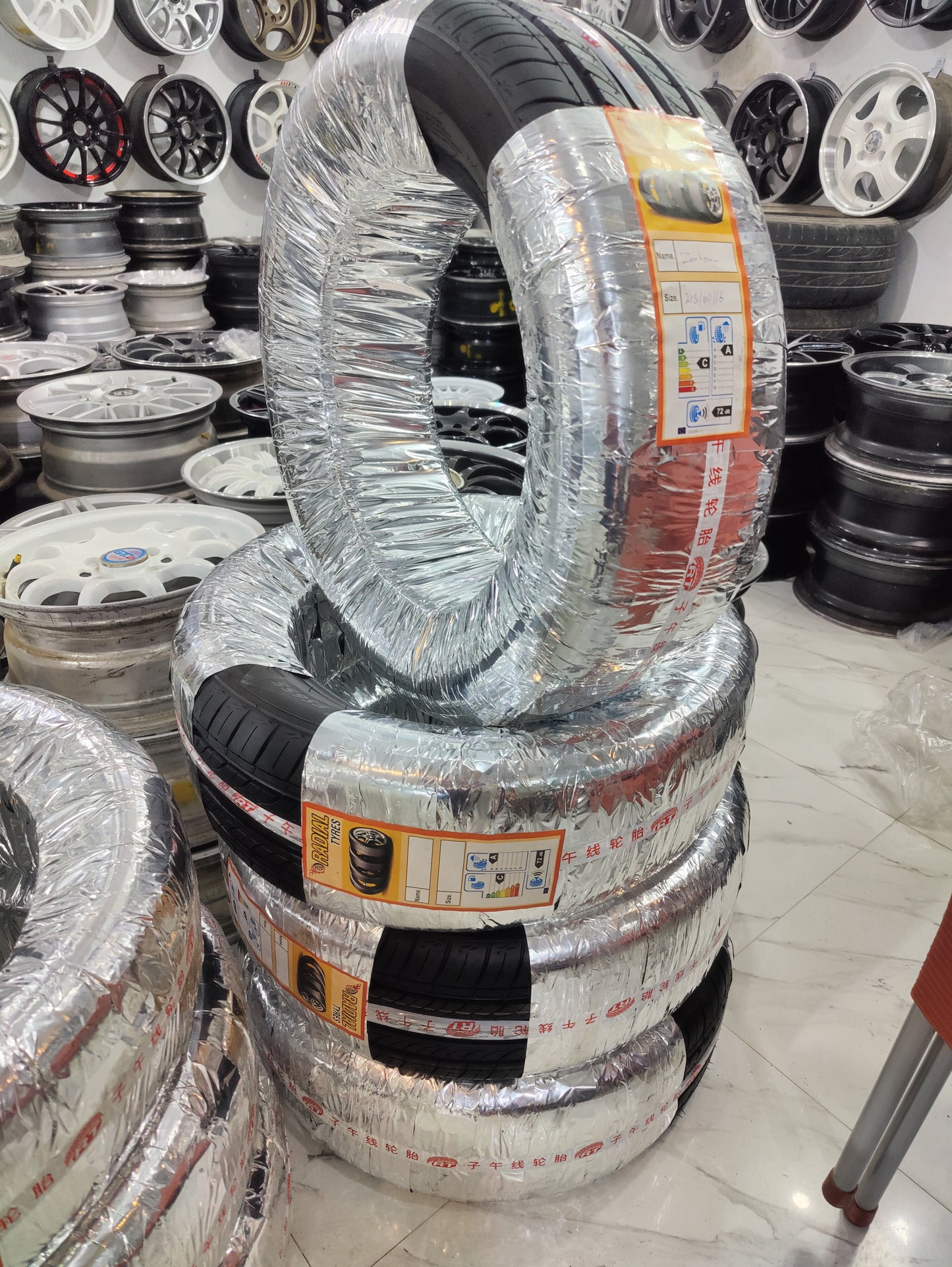 Zextour 215/60/16 - New