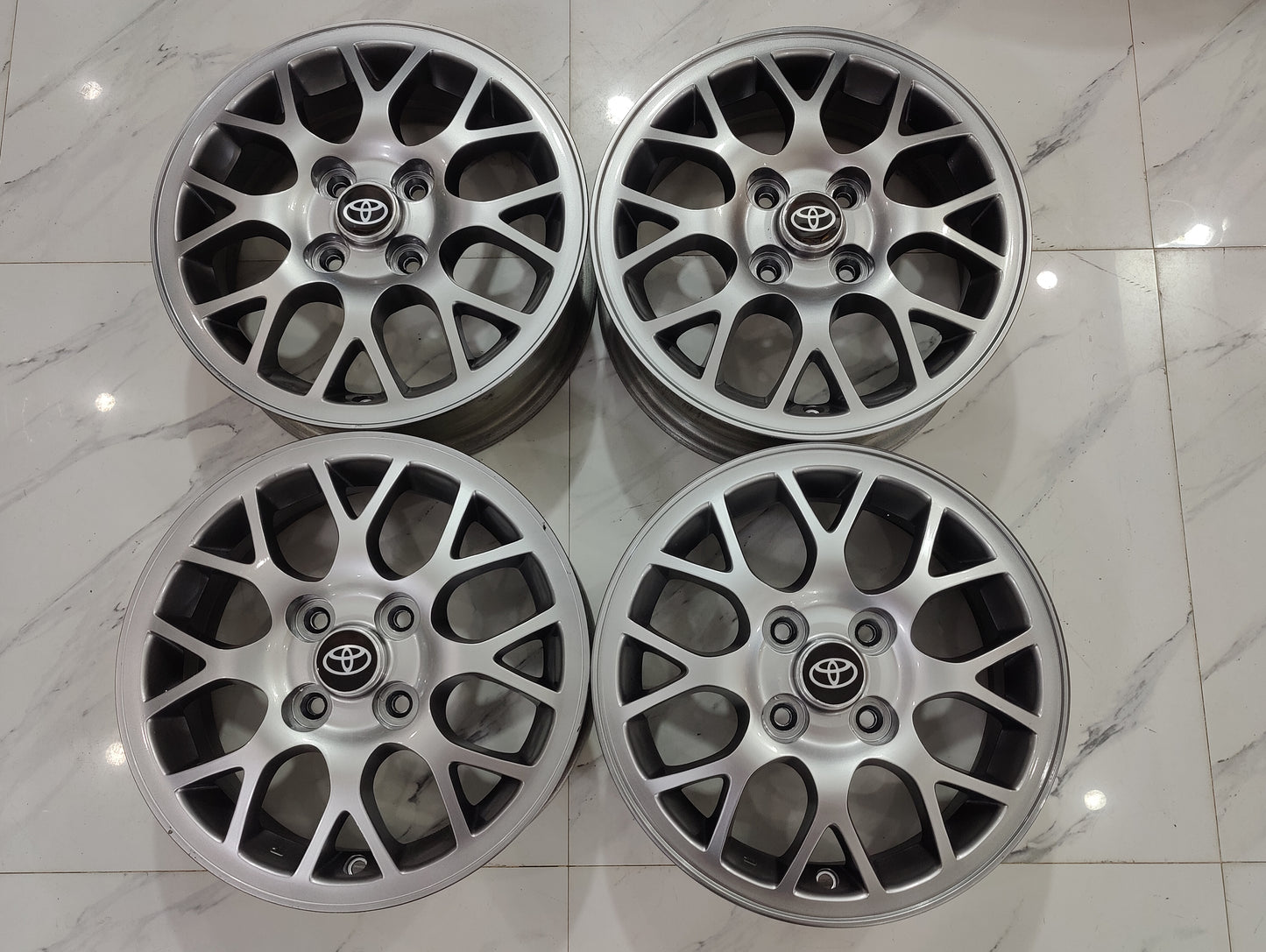 Corolla 2D/ Lancer OEM Wheels