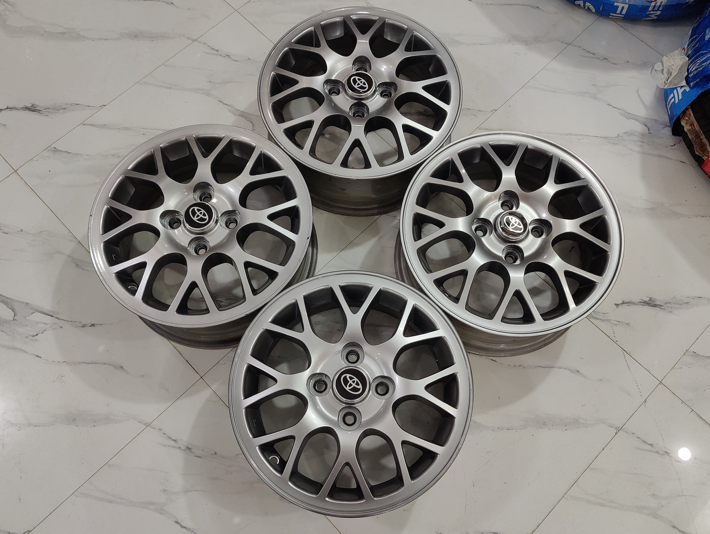 Corolla 2D/ Lancer OEM Wheels