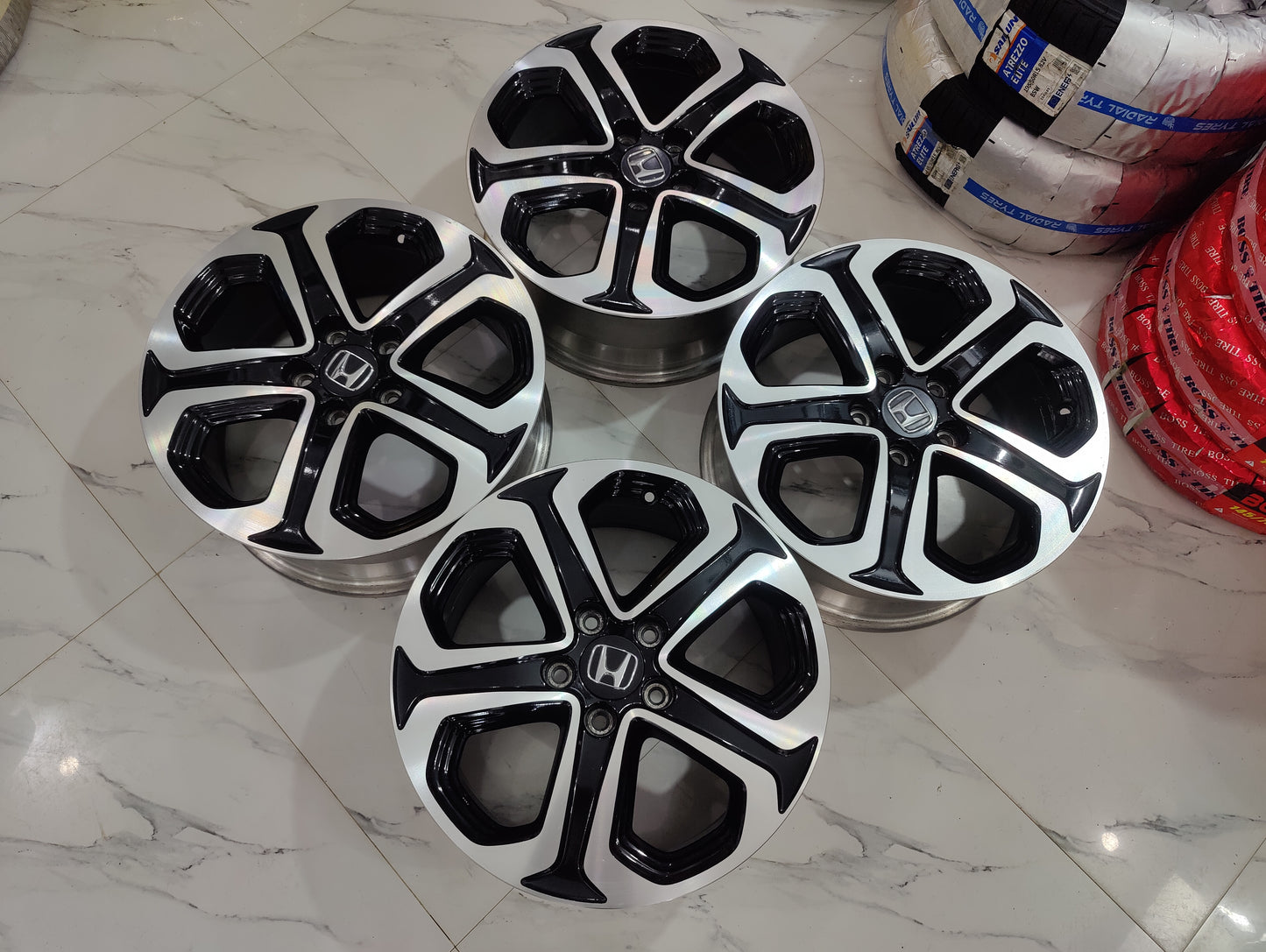 Honda Vezzel OEM Wheels