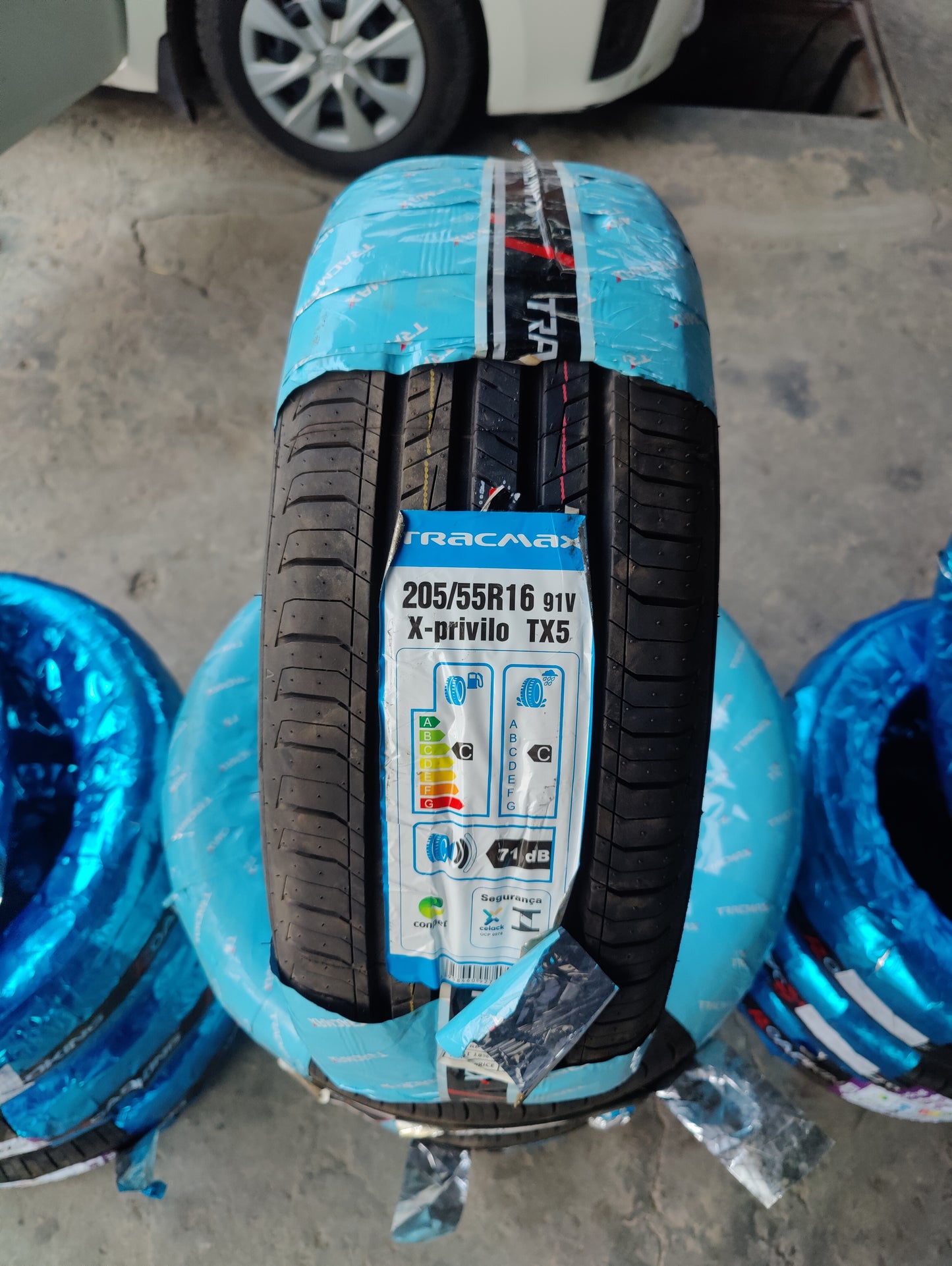 205/55/16 tracmax new tyres set available 2026 import