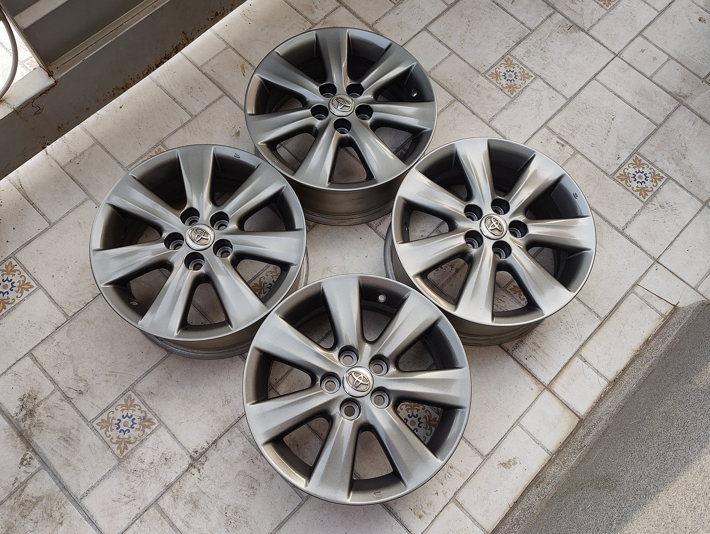 Altis Grande E140 OEM Wheels