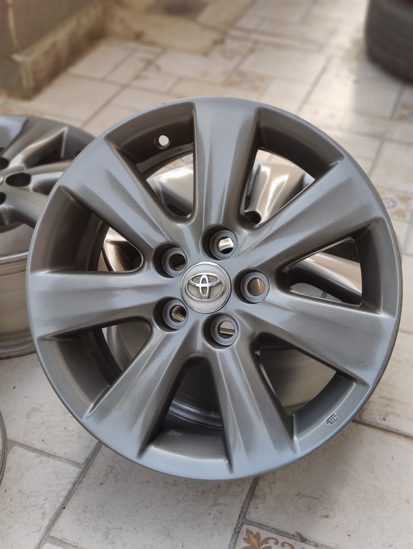 Altis Grande E140 OEM Wheels