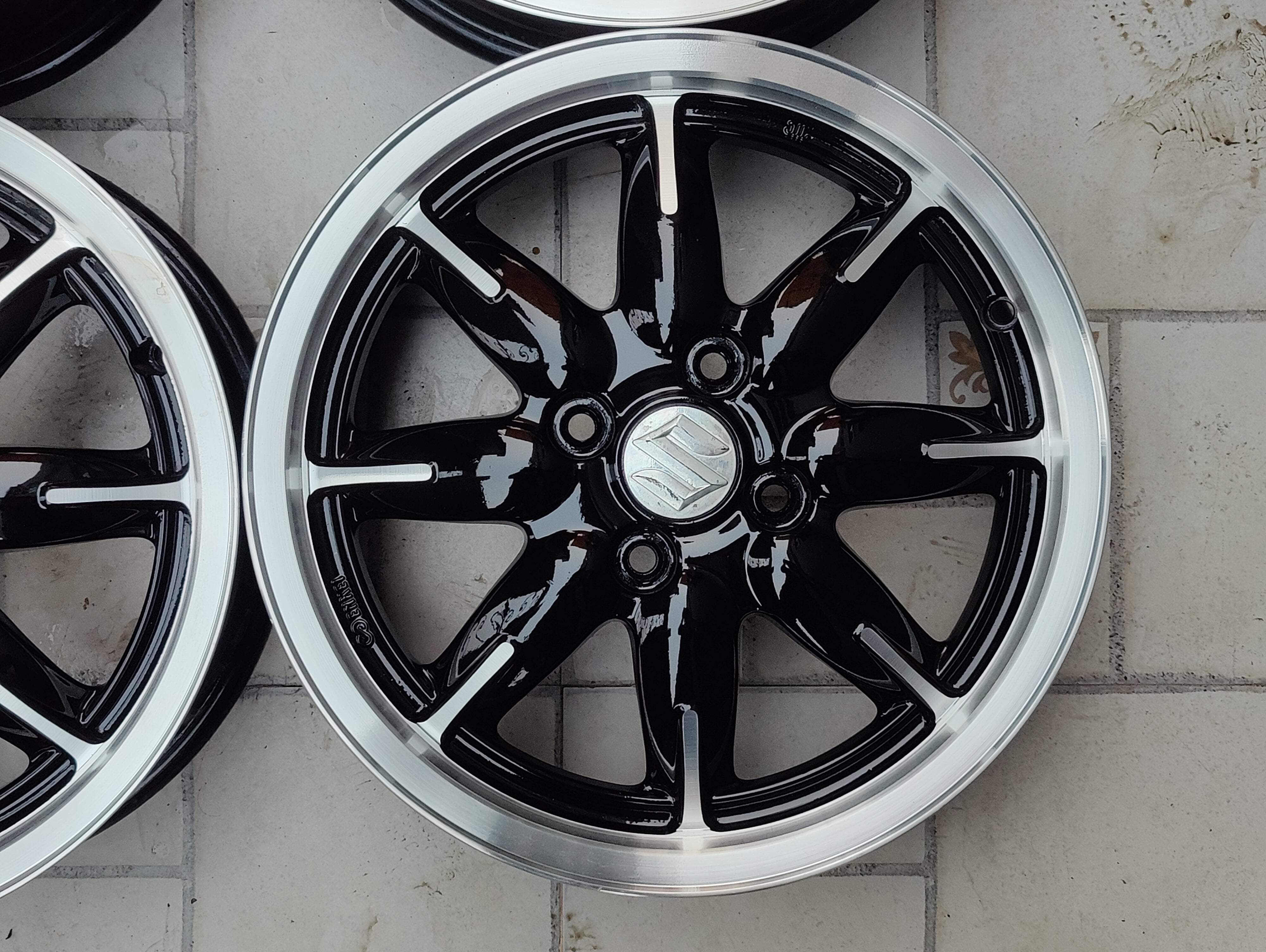 Suzuki Alto RS Wheels โ NA Performance