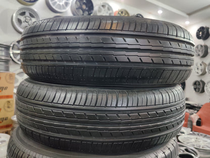 Yokohama Es-32 175/65/15 - Kabli