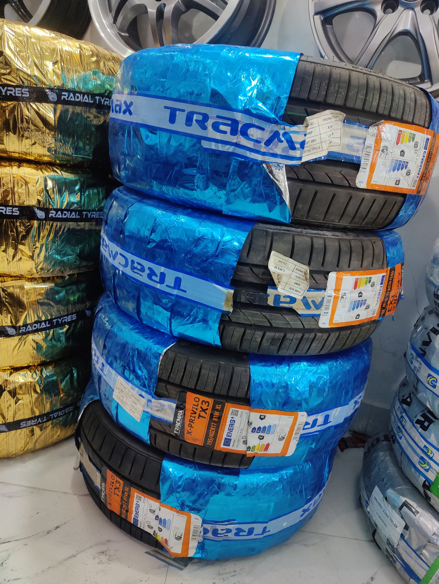 Tracmax 195/40/R17 - New