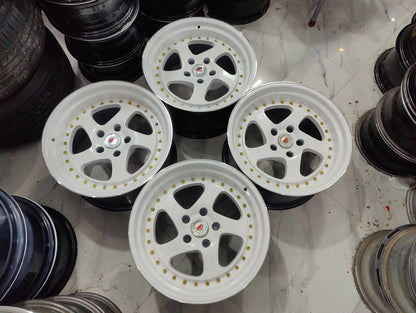 Rotiform Curving Star