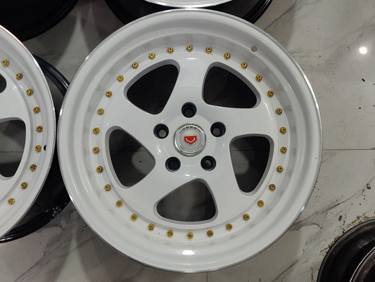 Rotiform Curving Star