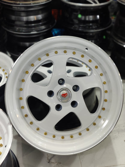 Rotiform Curving Star