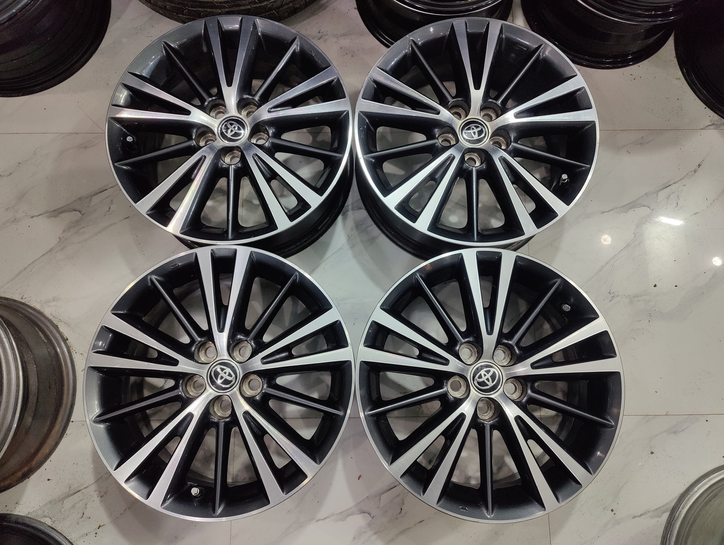 Corolla Grande Altis OEM Wheels