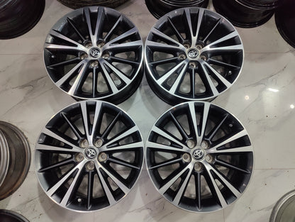 Corolla Grande Altis OEM Wheels