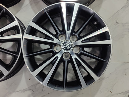 Corolla Grande Altis OEM Wheels