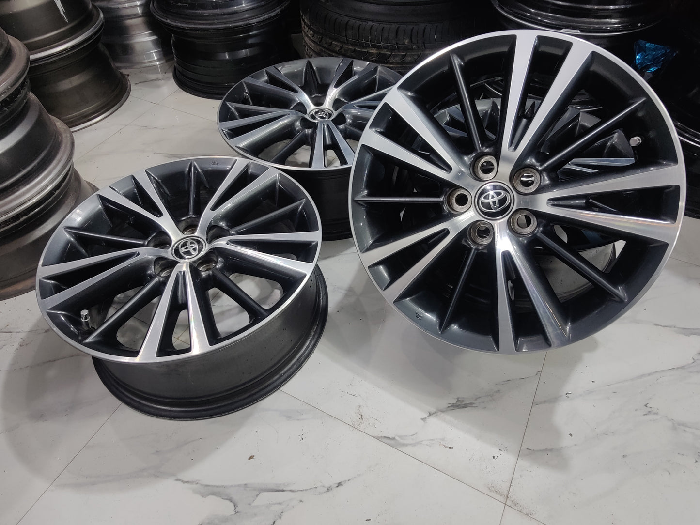 Corolla Grande Altis OEM Wheels