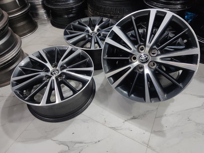 Corolla Grande Altis OEM Wheels