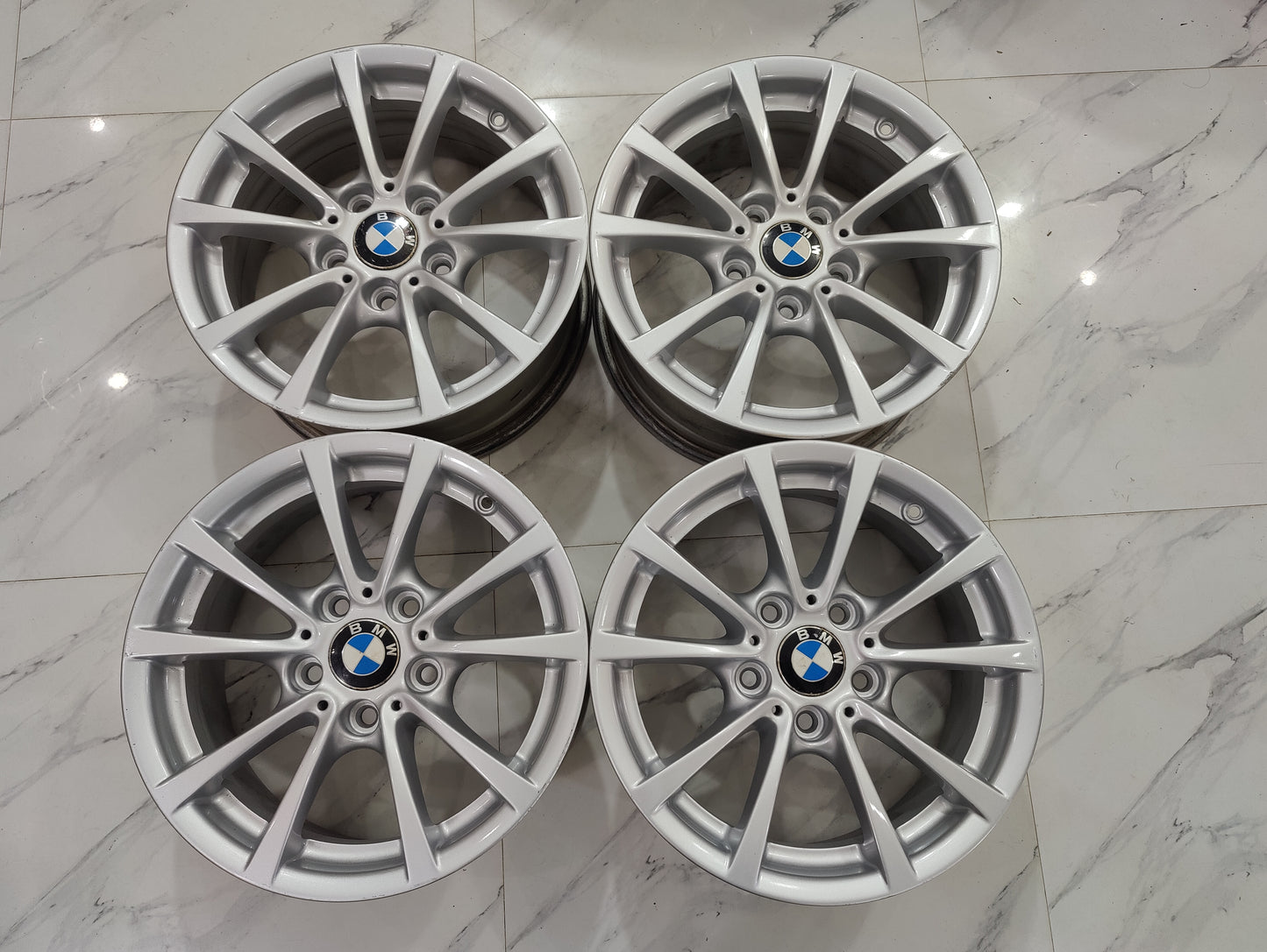 BMW 390 V-Spoke Wheels