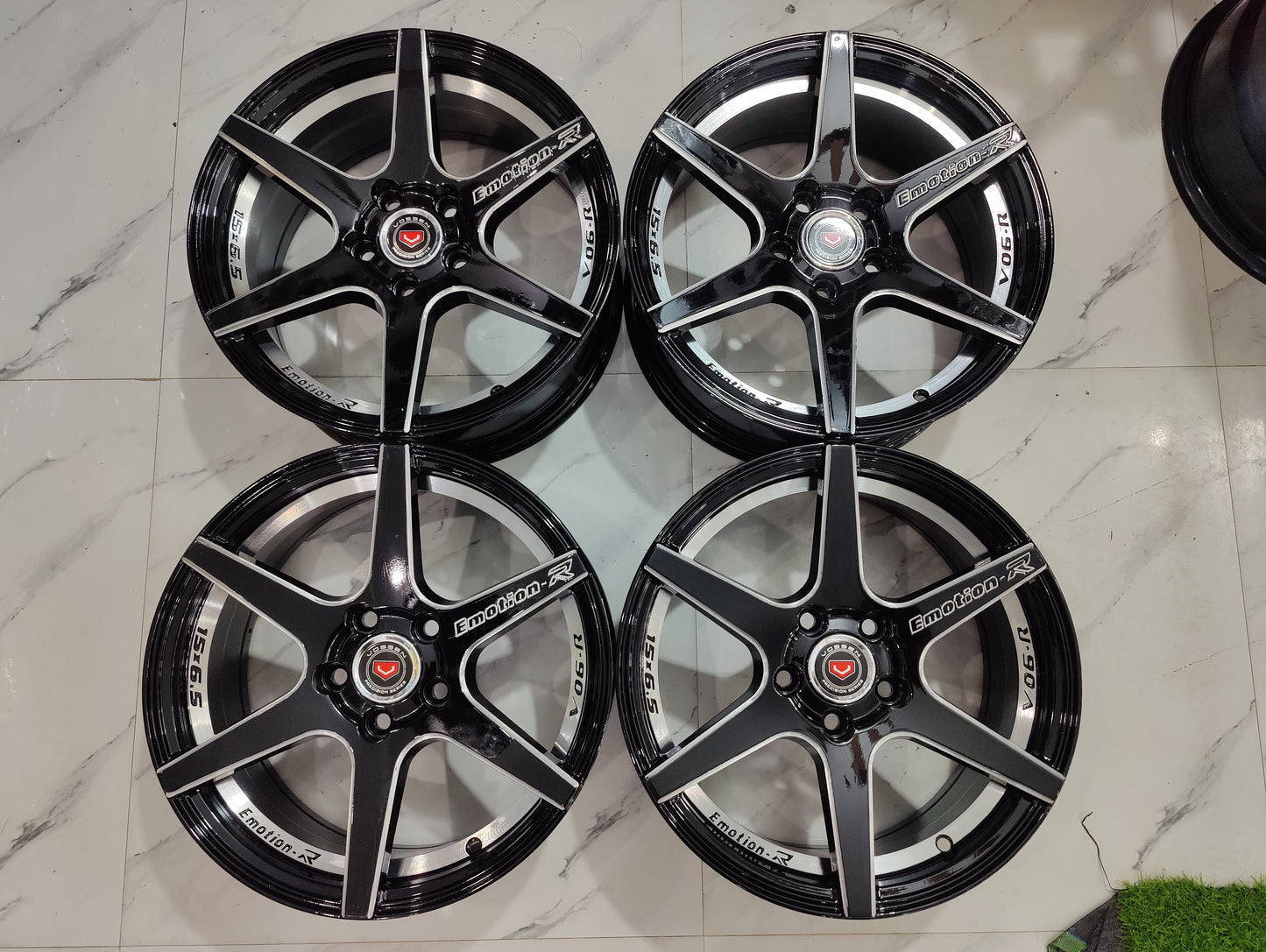 Emotion R Wheels Almost New