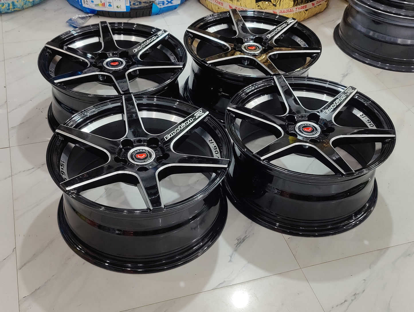 Emotion R Wheels Almost New