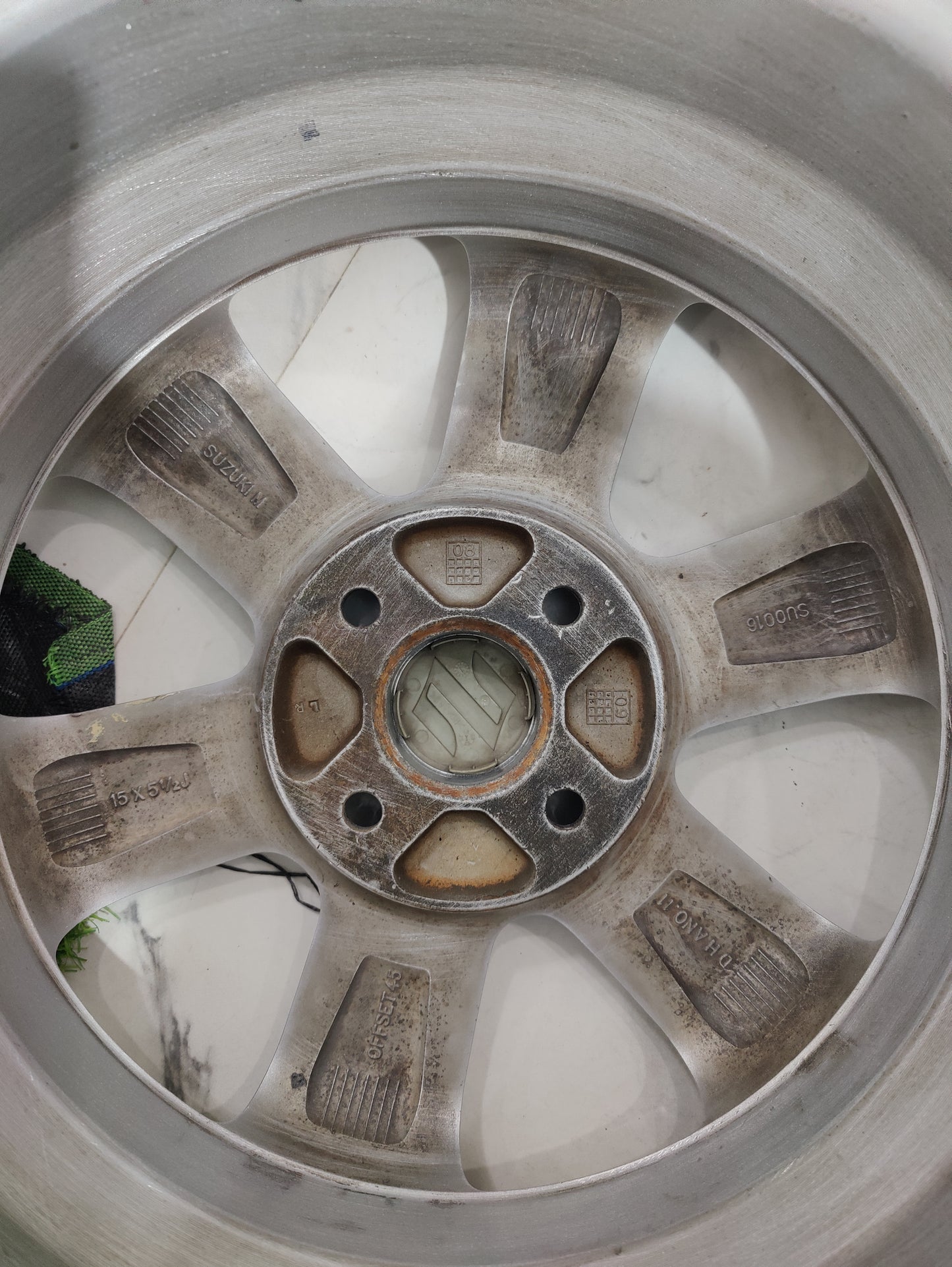 Suzuki Swift OEM wheels