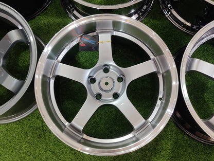 Advan Racing GT - New