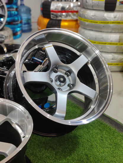 Advan Racing GT - New