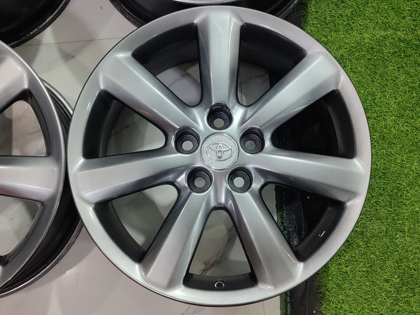 Toyota Crown OEM Wheels