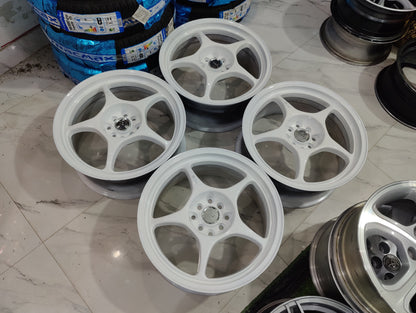 Enkei RP01 Wheels
