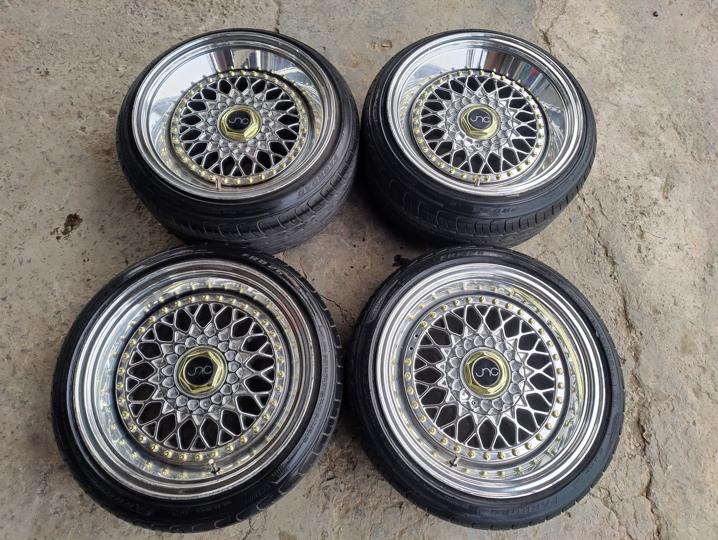 JNC Chrome Wheels & Tyres