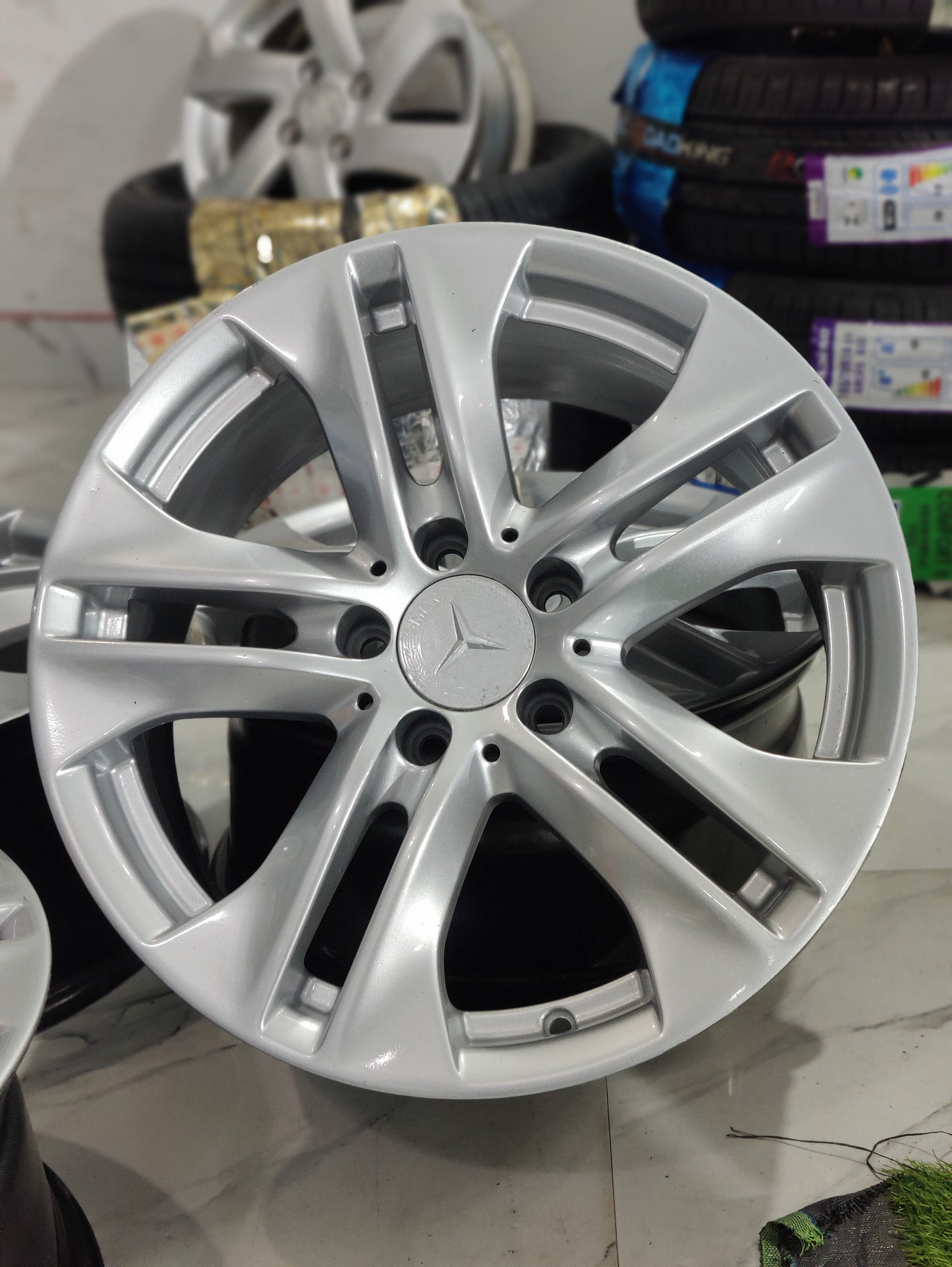 Mercedes 5twins spoke wheels
