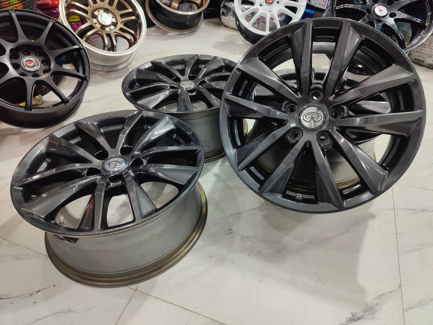 Nissan skyline wheels