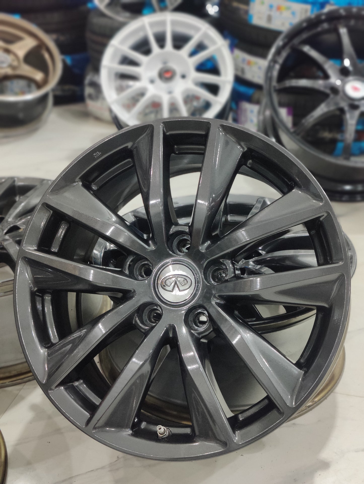 Nissan skyline wheels