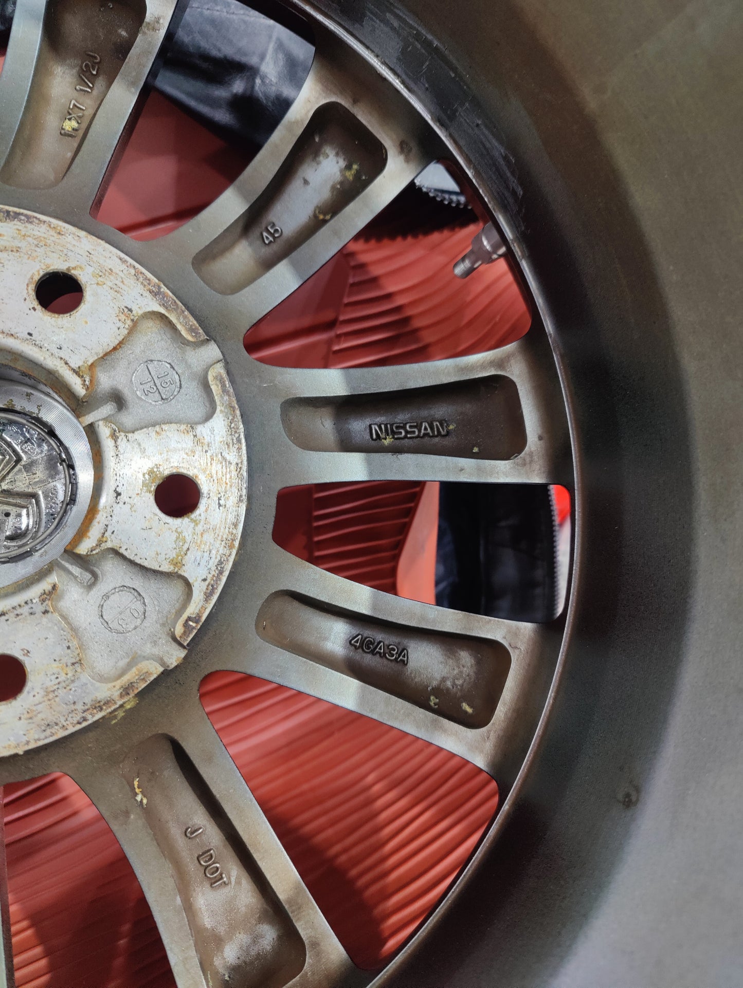 Nissan skyline wheels