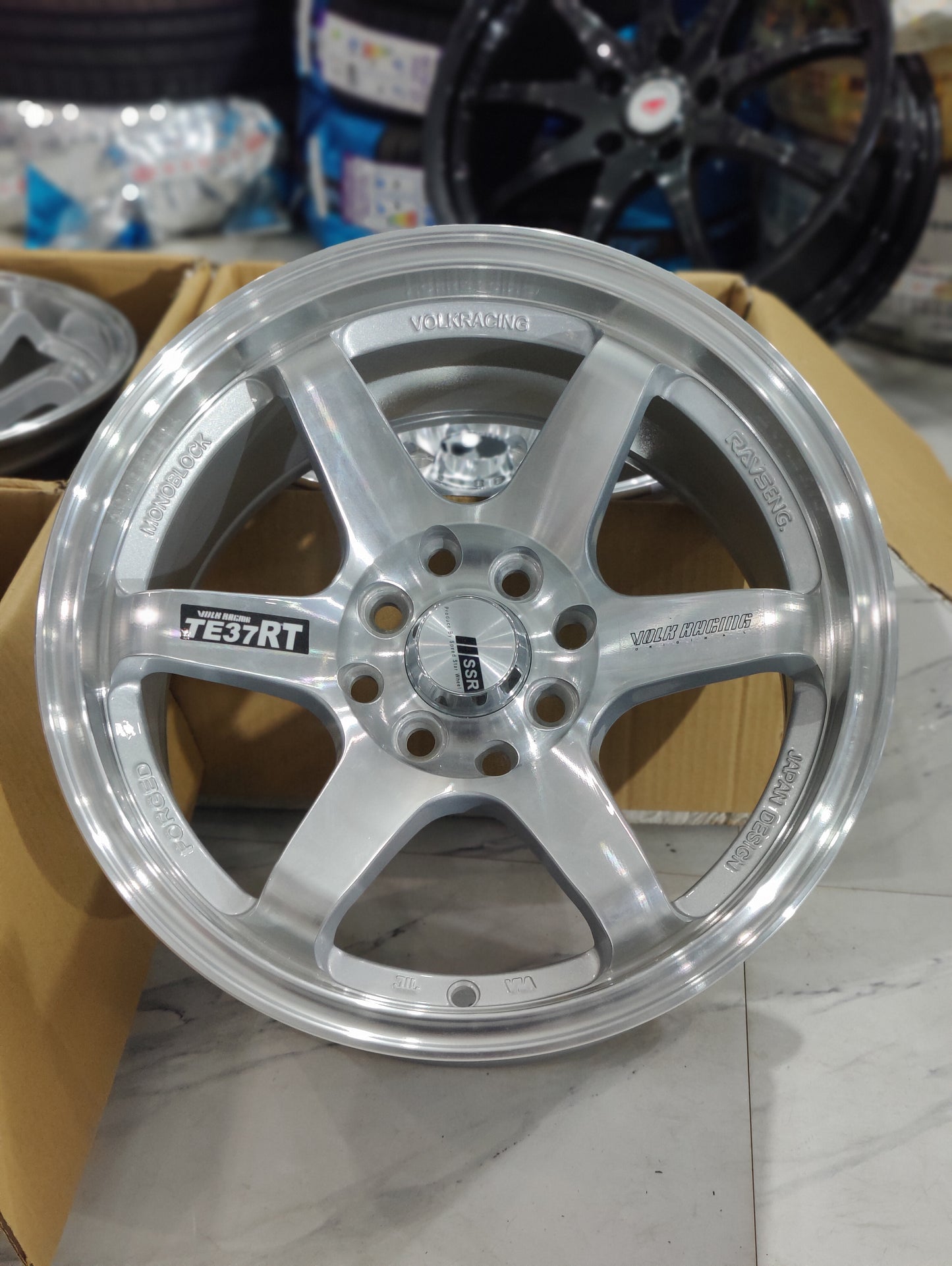 Te37RT concave new wheels
