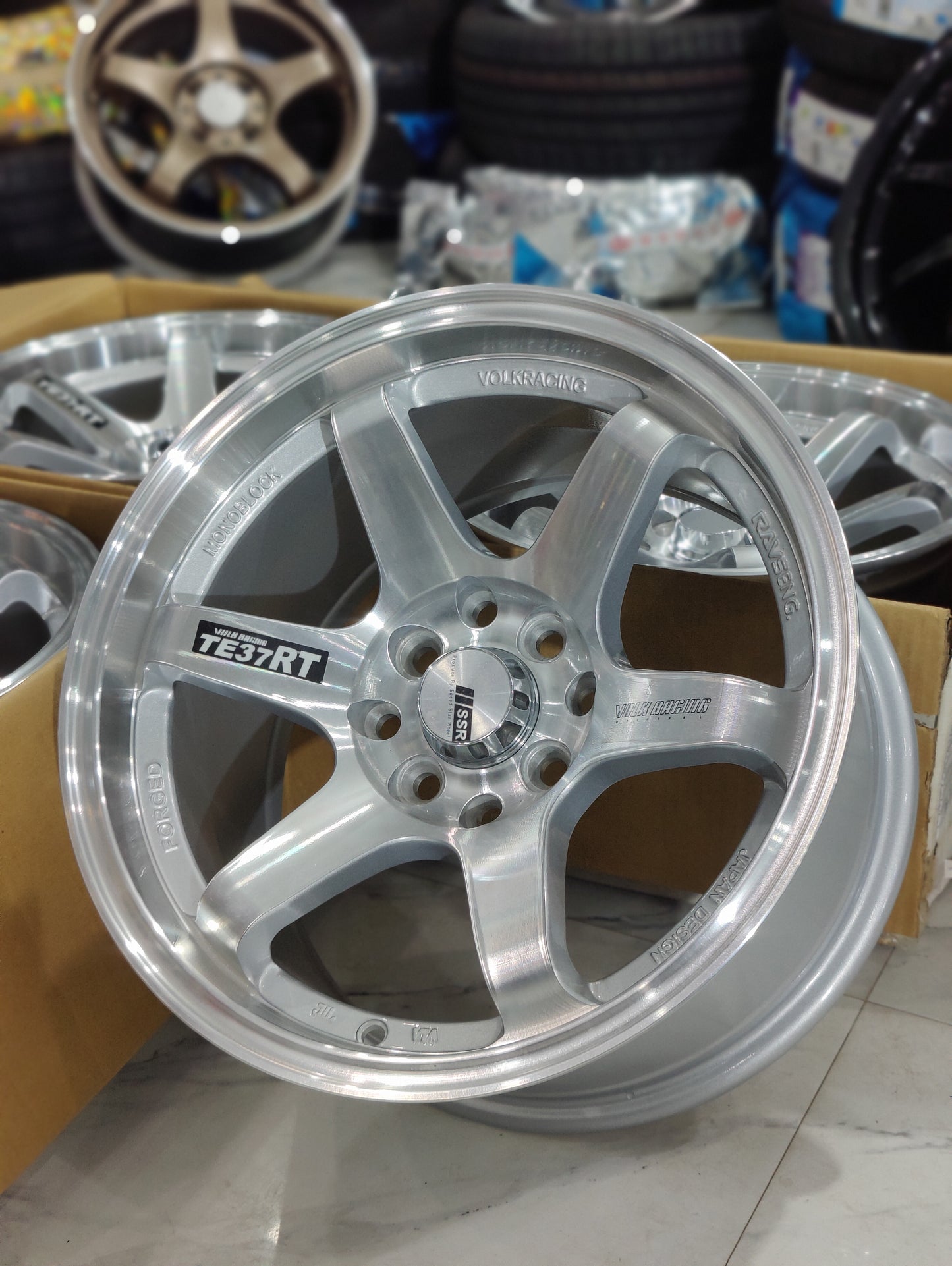 Te37RT concave new wheels