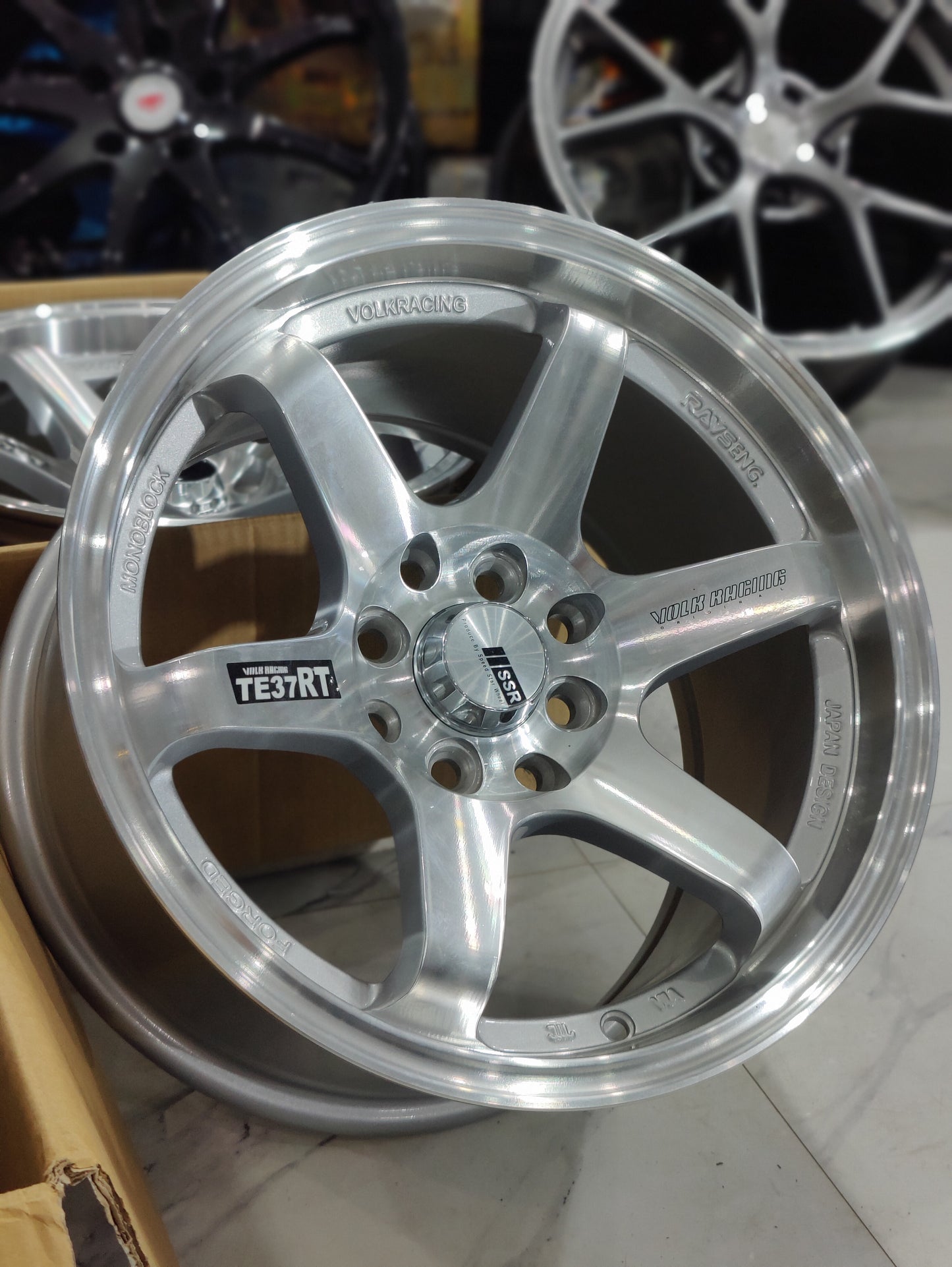 Te37RT concave new wheels