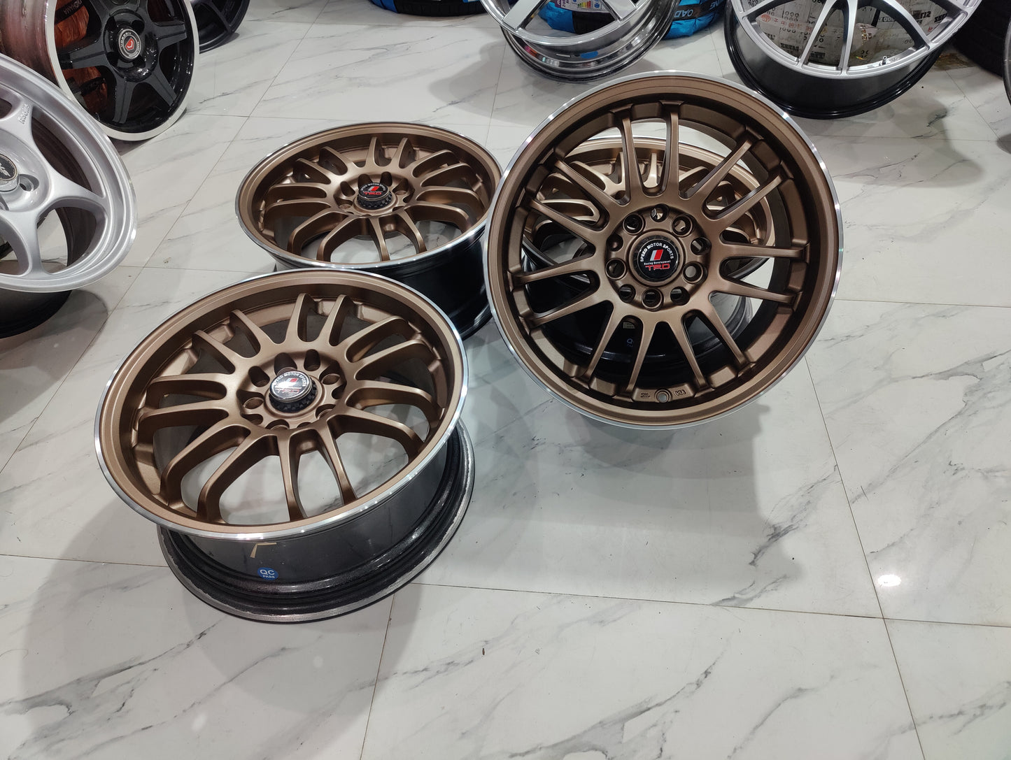 Ray's RE30 Wheels