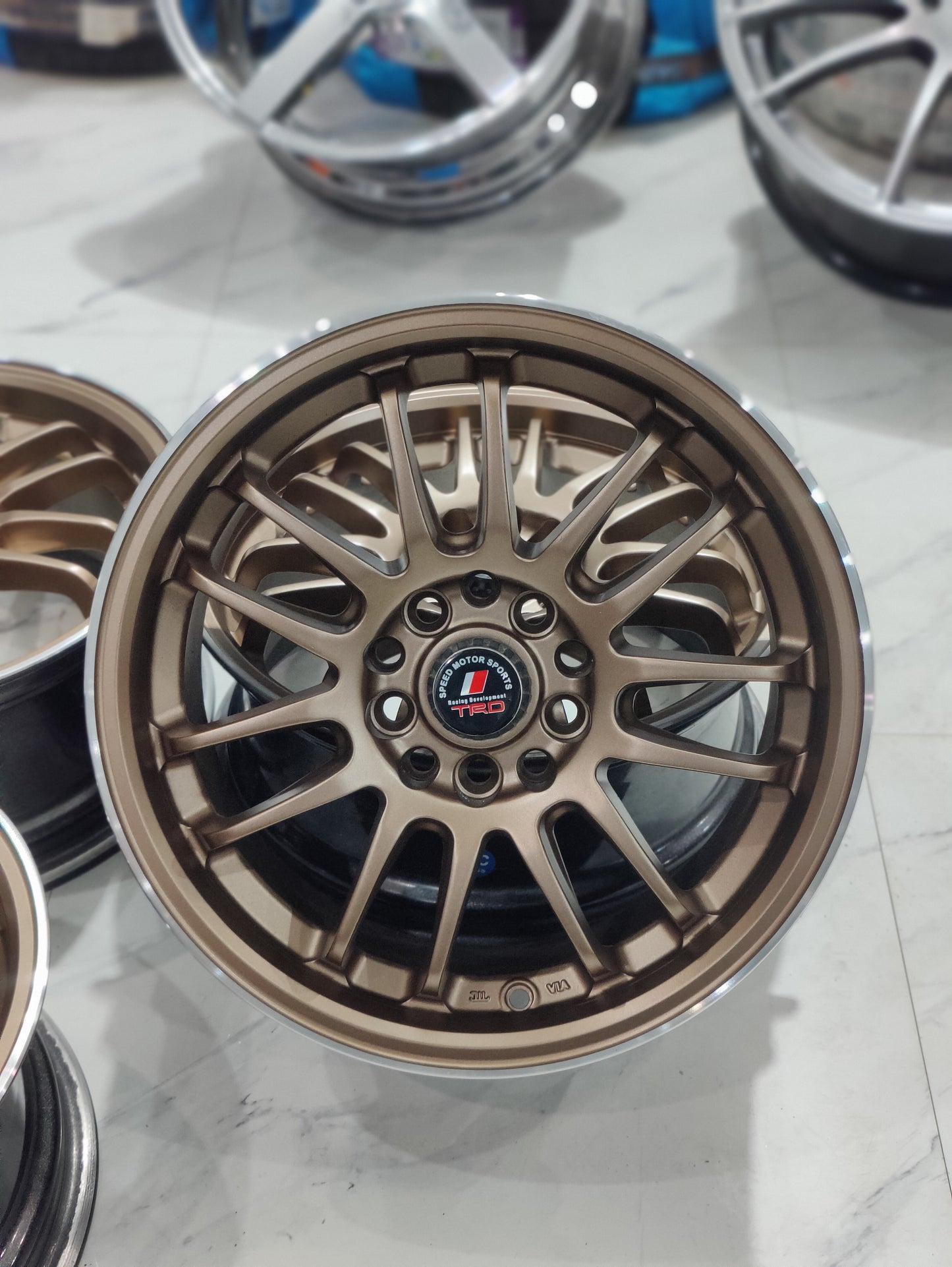 Ray's RE30 Wheels