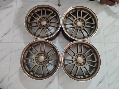 Rays Volk Racing RE30 wheels