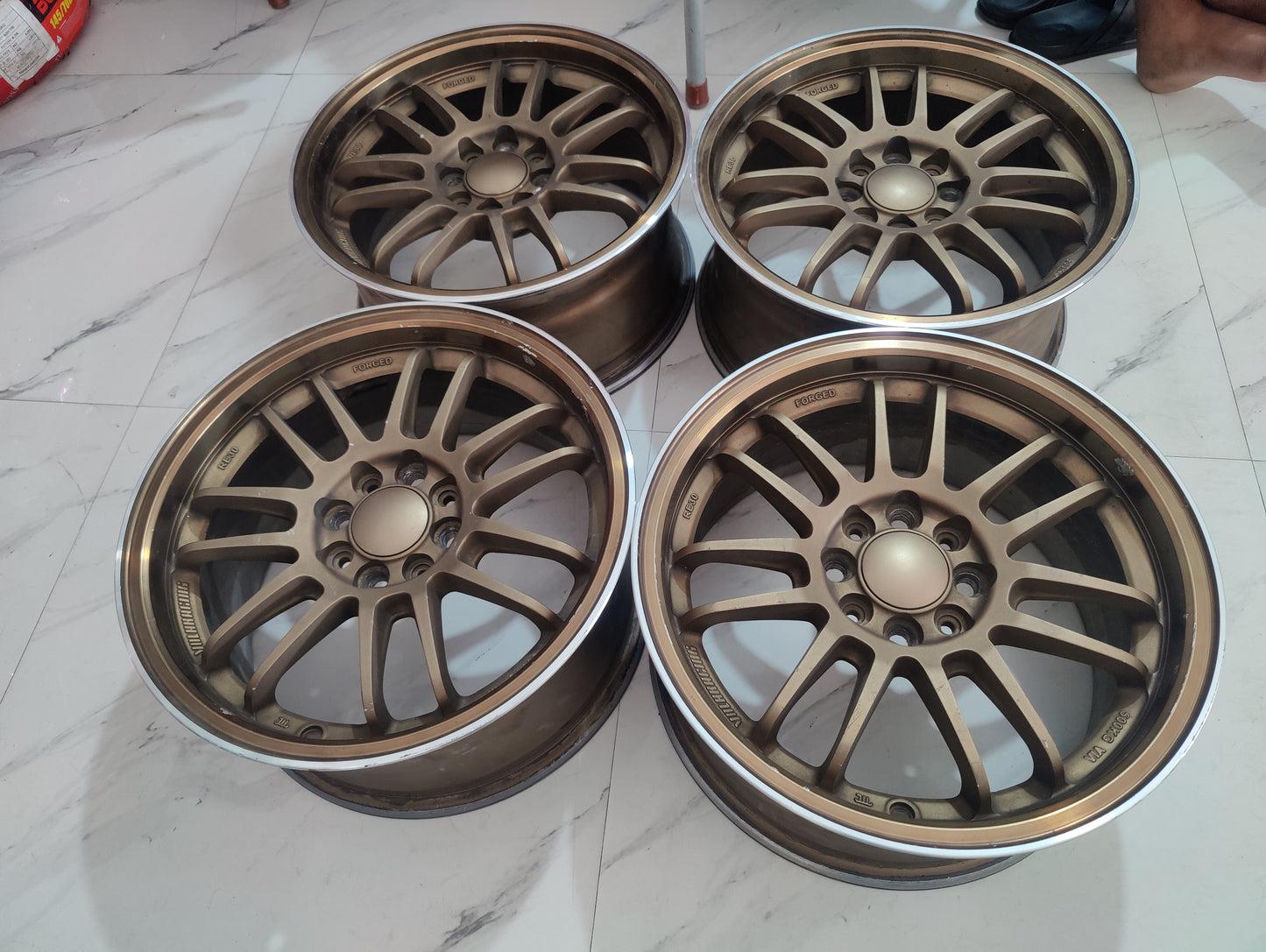 Rays Volk Racing RE30 wheels