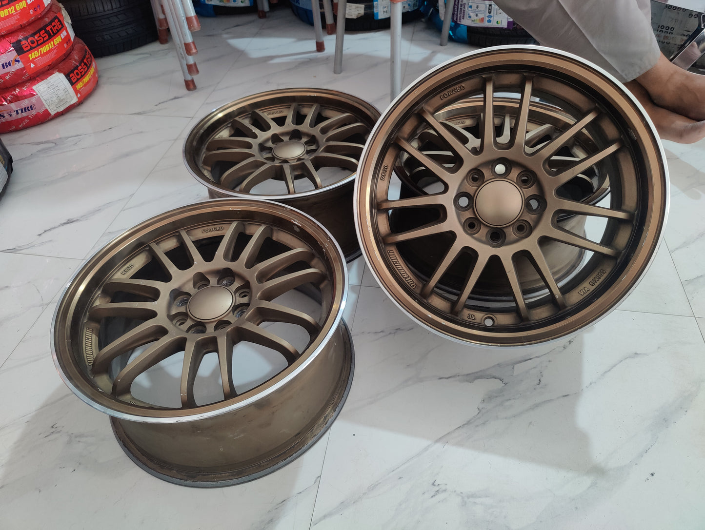 Rays Volk Racing RE30 wheels