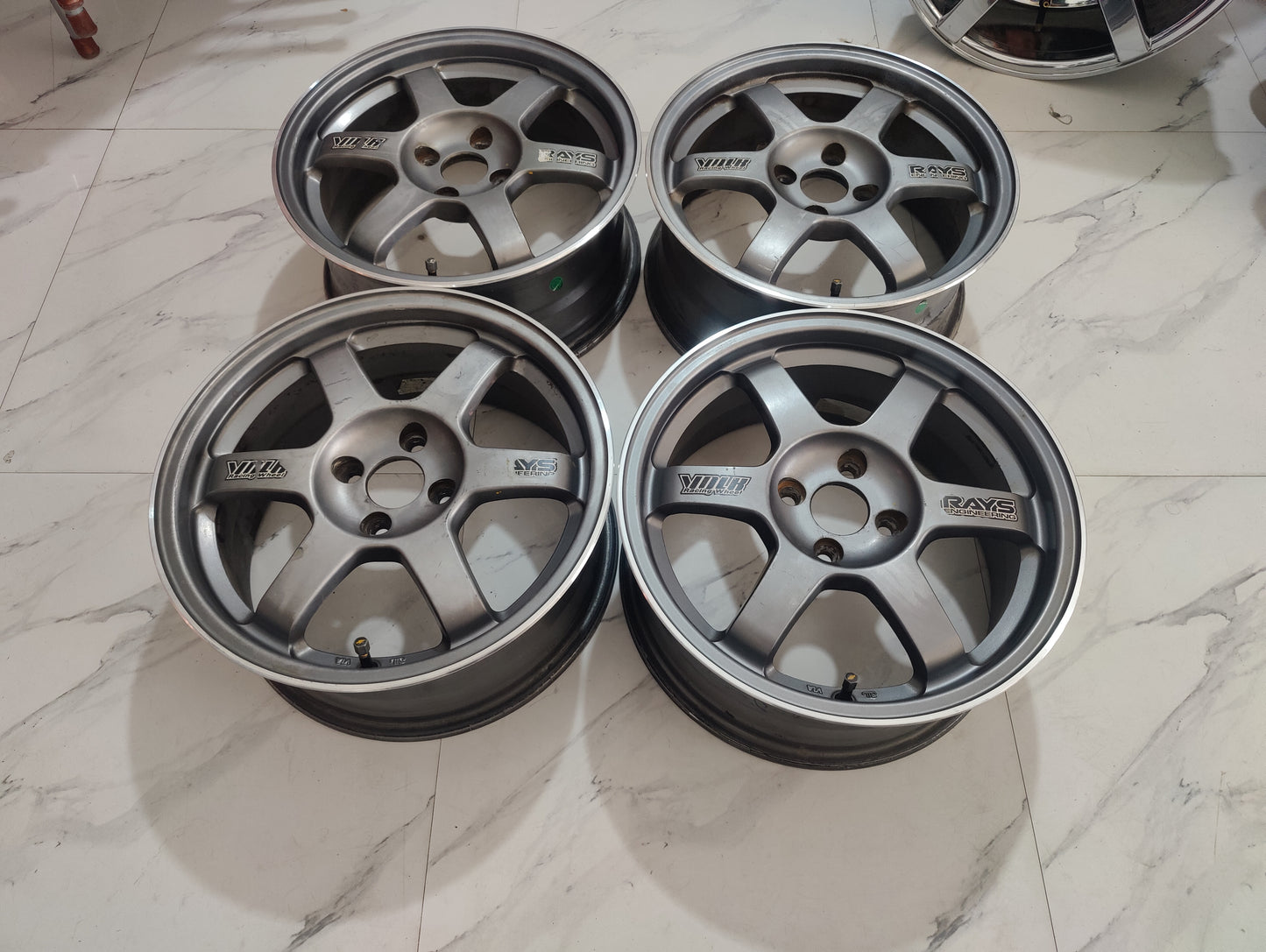 Rays Engineering TE37 wheels