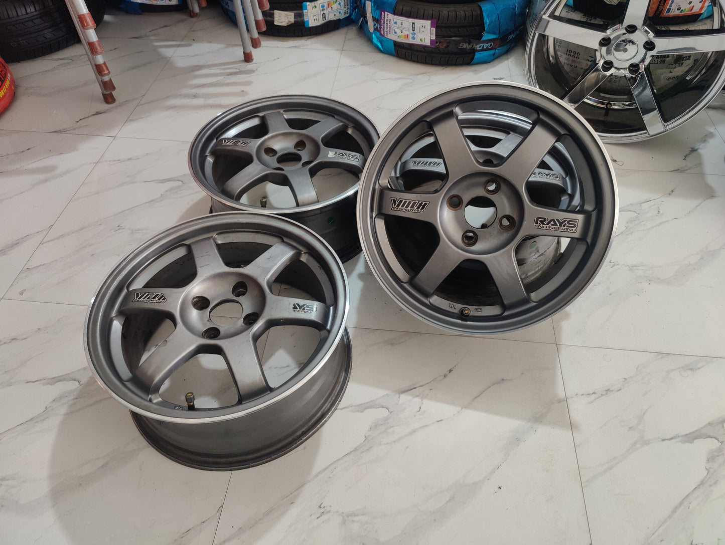 Rays Engineering TE37 wheels