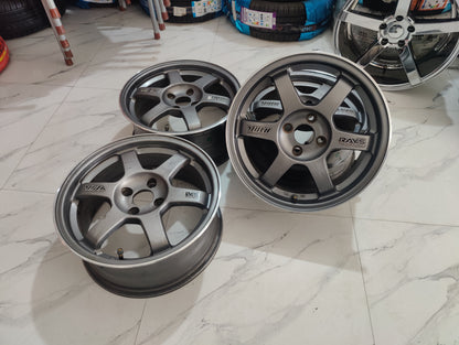 Rays Engineering TE37 wheels