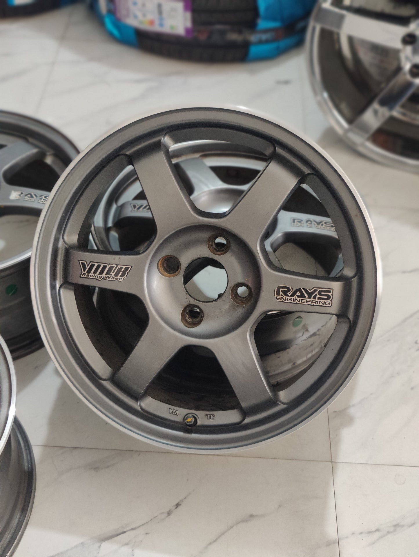 Rays Engineering TE37 wheels