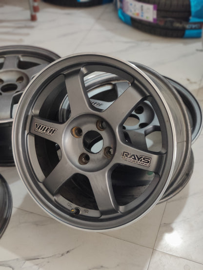 Rays Engineering TE37 wheels