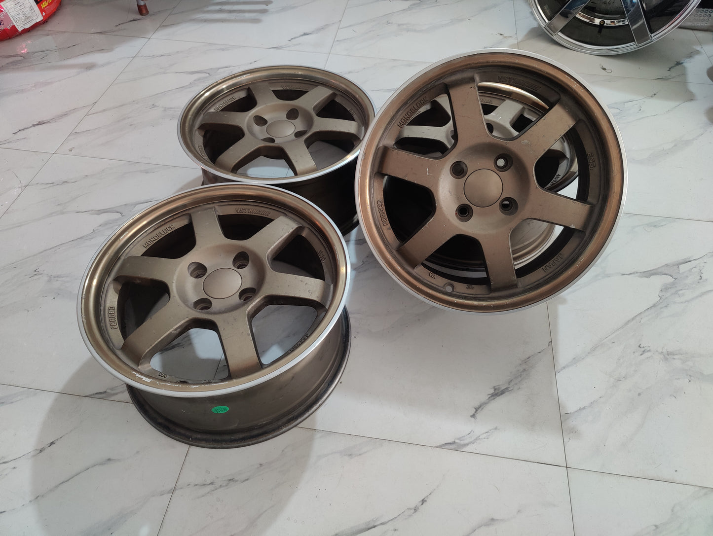 RAYS Volk Racing TE37 wheels