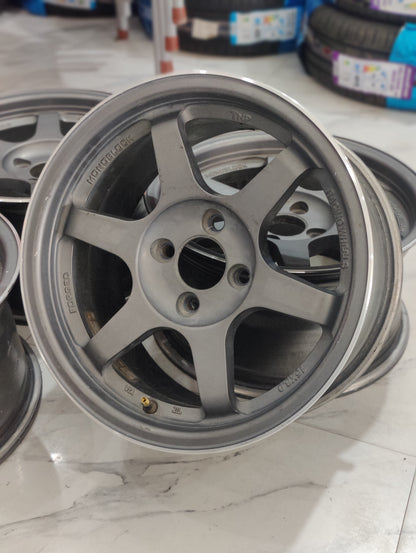 Rays Volk Racing TE37SL wheels
