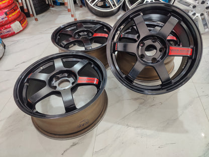 RAYS Volk Racing TE37SL wheels