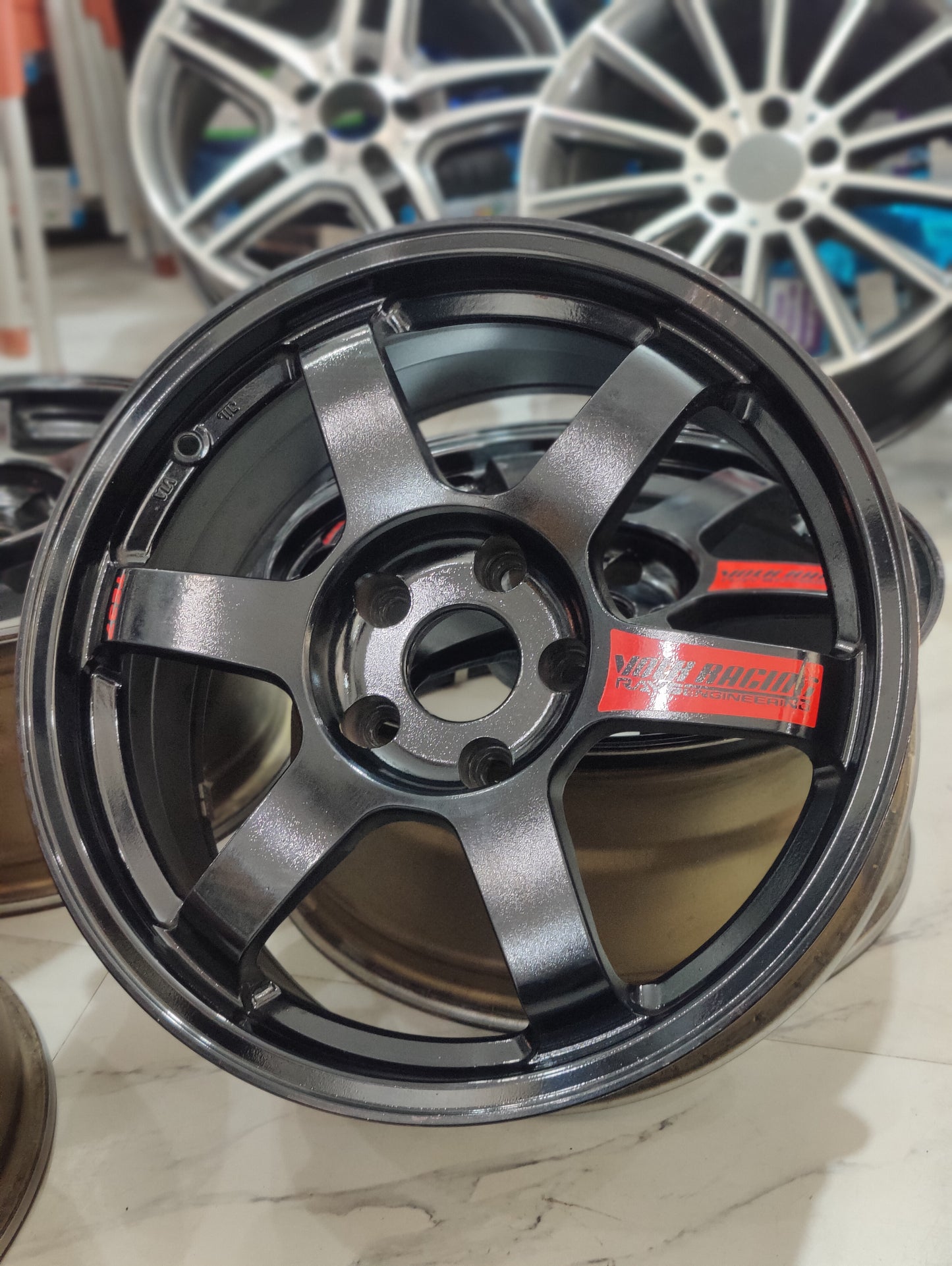 RAYS Volk Racing TE37SL wheels