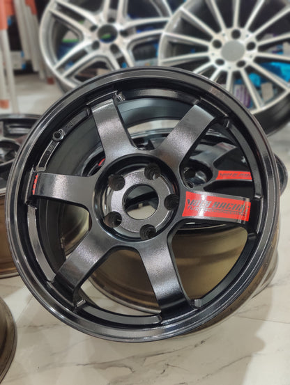 RAYS Volk Racing TE37SL wheels