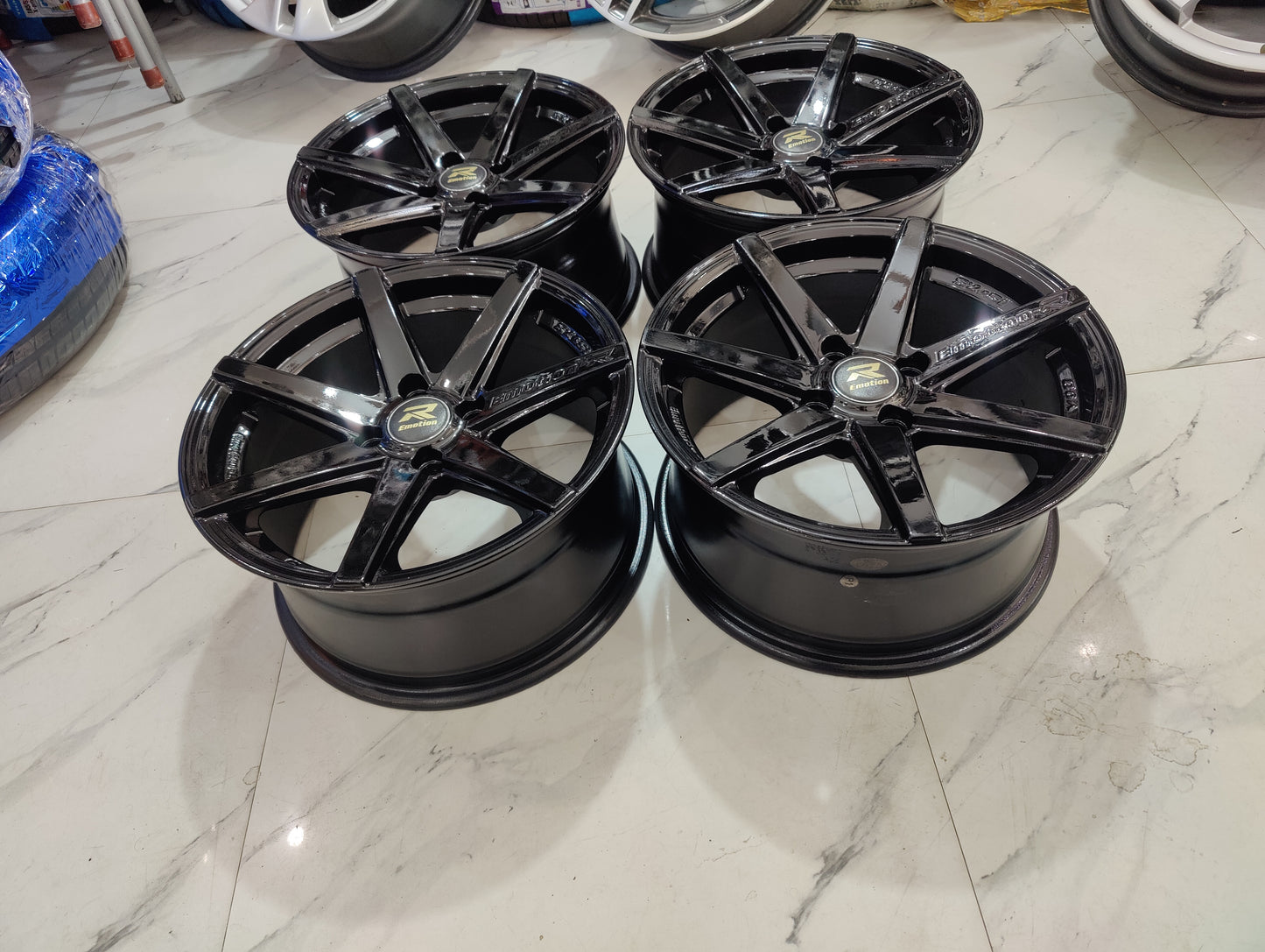 Emotion R concave wheels